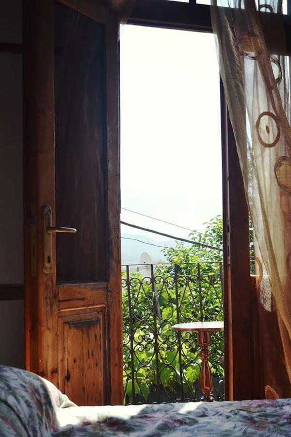 Guest House Vasili Berati Exterior foto